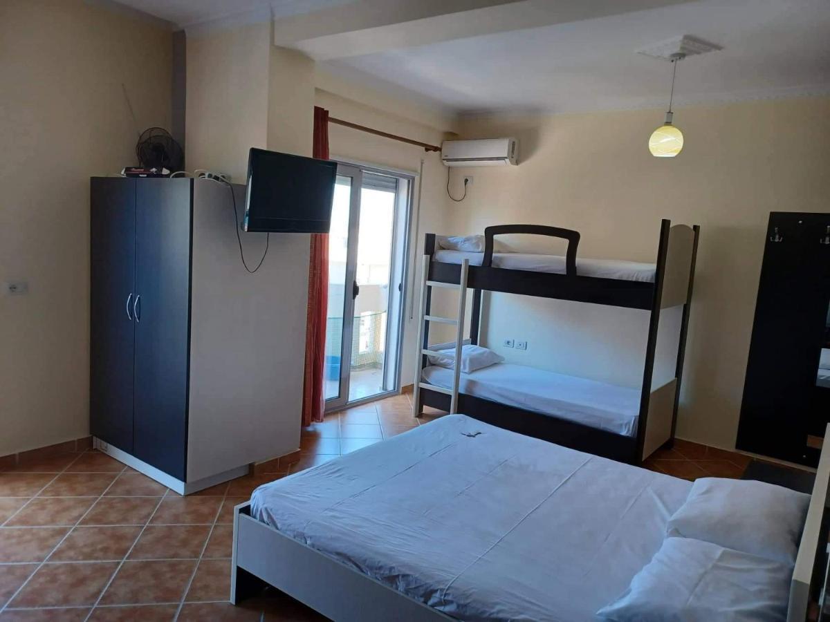 Ari Apartaments Vlorë 外观 照片
