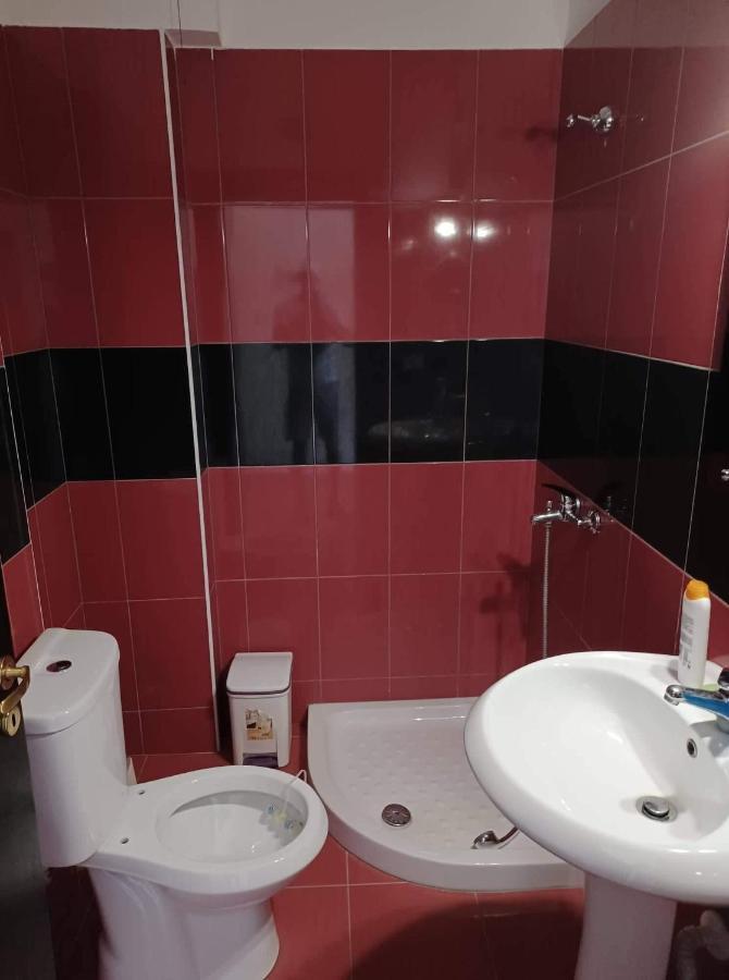 Ari Apartaments Vlorë 外观 照片