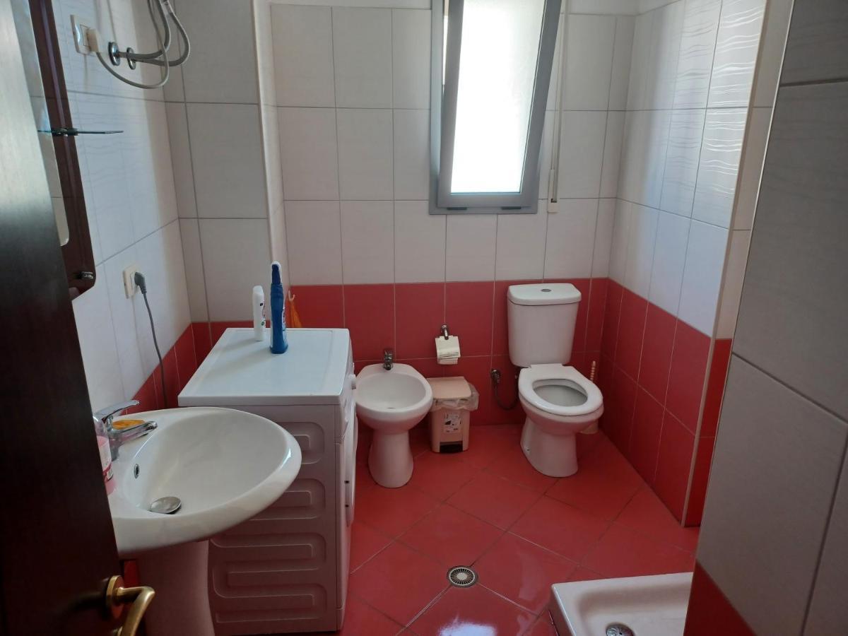 Ari Apartaments Vlorë 外观 照片