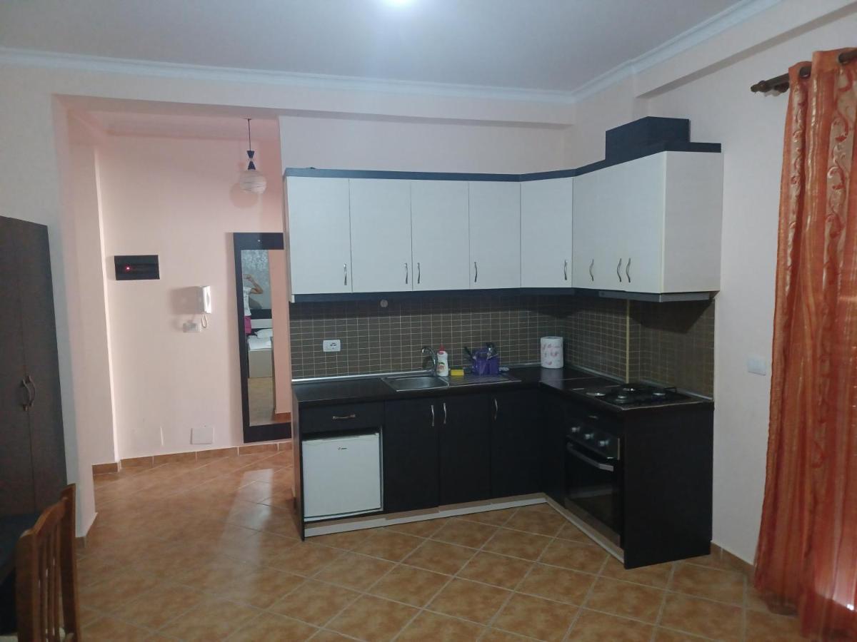 Ari Apartaments Vlorë 外观 照片
